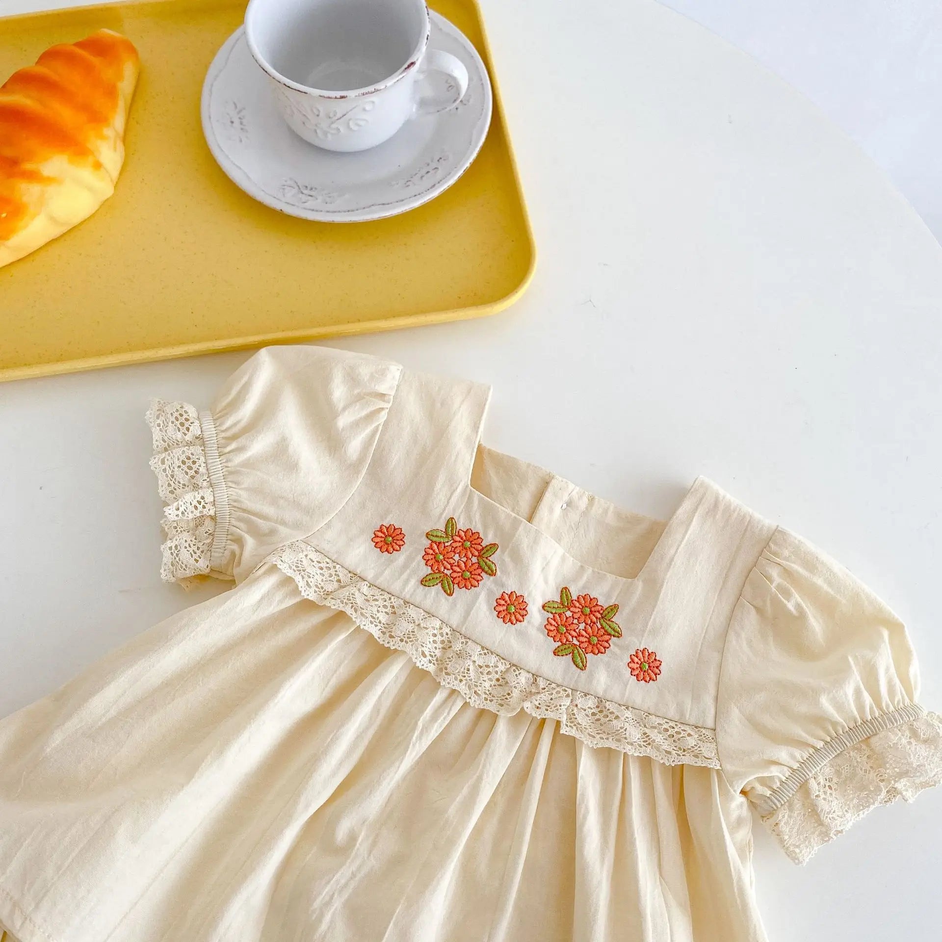 summer ins Baby Flower Embroidered short sleeved top + flower bread shorts 2-piece set for female baby clothing set